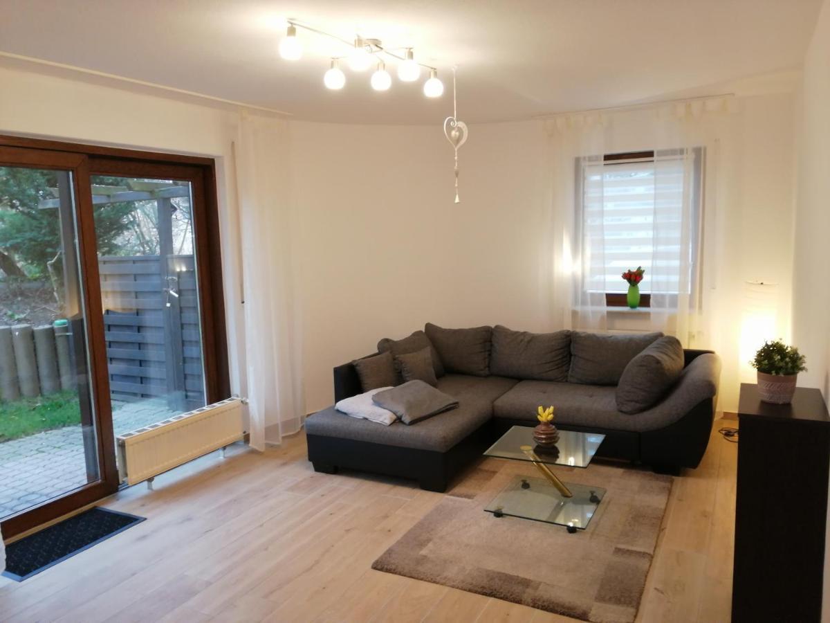 Ebenerdige Ferienwohnung Mit Grosser Terrasse In Der Naehe Des Waldes, Zum Wohlfuehlen Schoneck Exterior photo