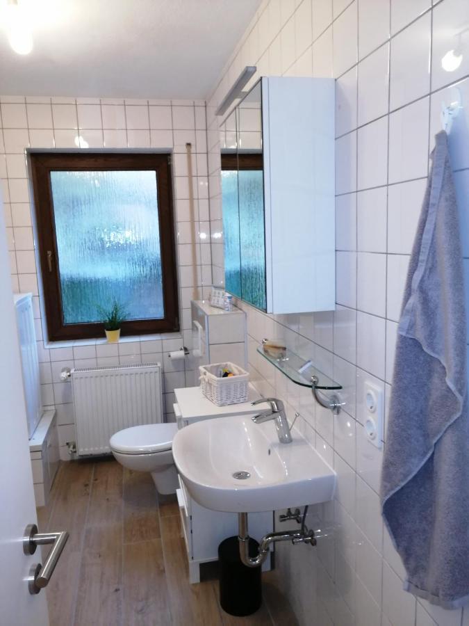 Ebenerdige Ferienwohnung Mit Grosser Terrasse In Der Naehe Des Waldes, Zum Wohlfuehlen Schoneck Exterior photo