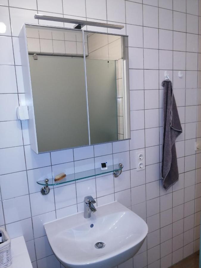 Ebenerdige Ferienwohnung Mit Grosser Terrasse In Der Naehe Des Waldes, Zum Wohlfuehlen Schoneck Exterior photo